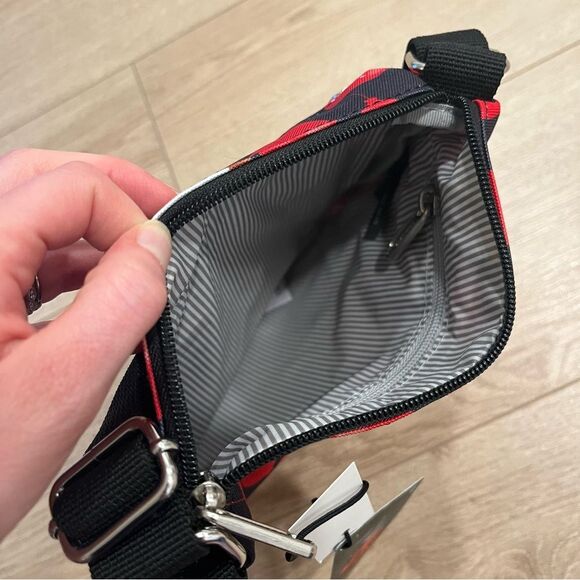 NWT Loungefly X Warner Bros. It Heart Derry AOP Passport Bag ITTB0001 - Picture 3 of 5